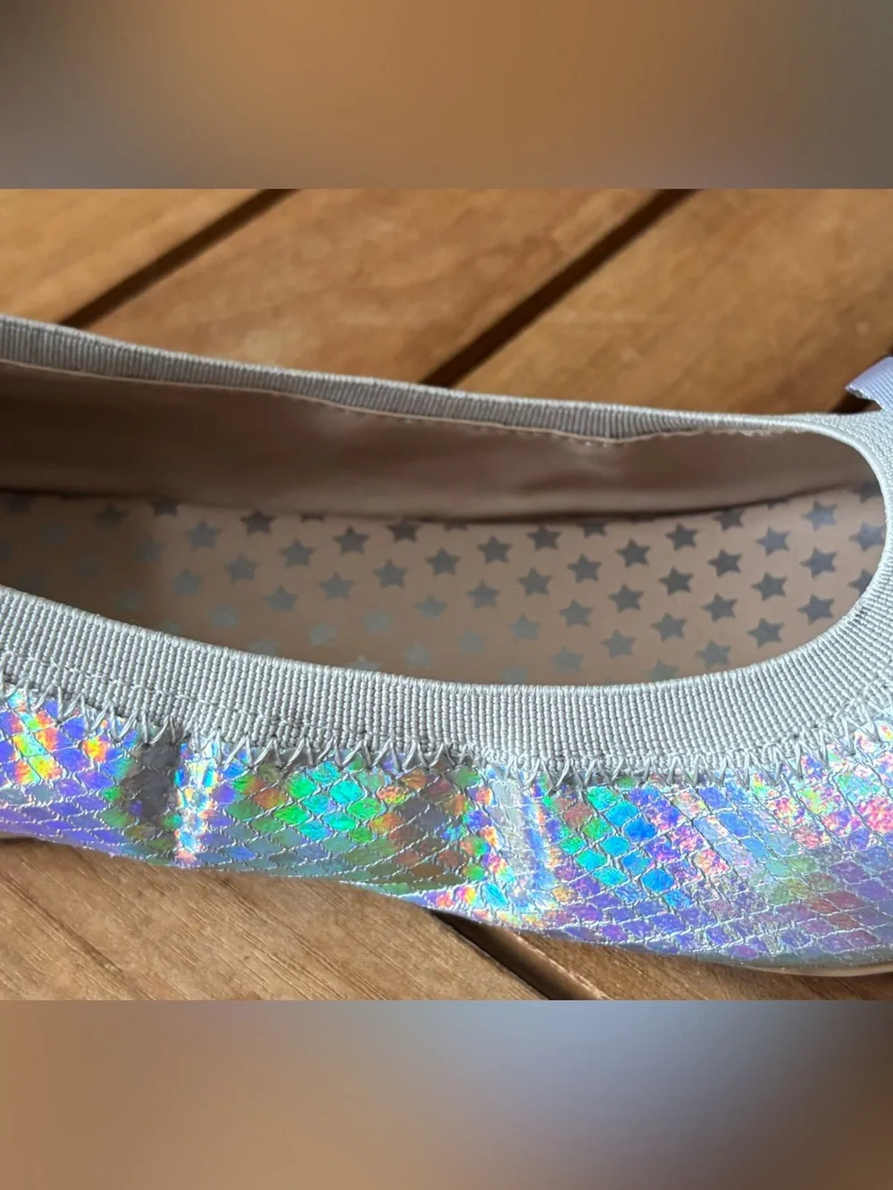 NWOT Nordstrom Iridescent Hologram Ballet Flats Sz5 Youth Slip on Shoes Bow Girl
